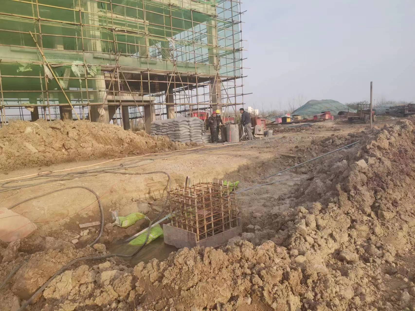 溪湖当桥梁出现裂缝的时候应该及时加固修补